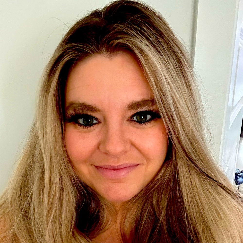 Meet your Posher, Lana